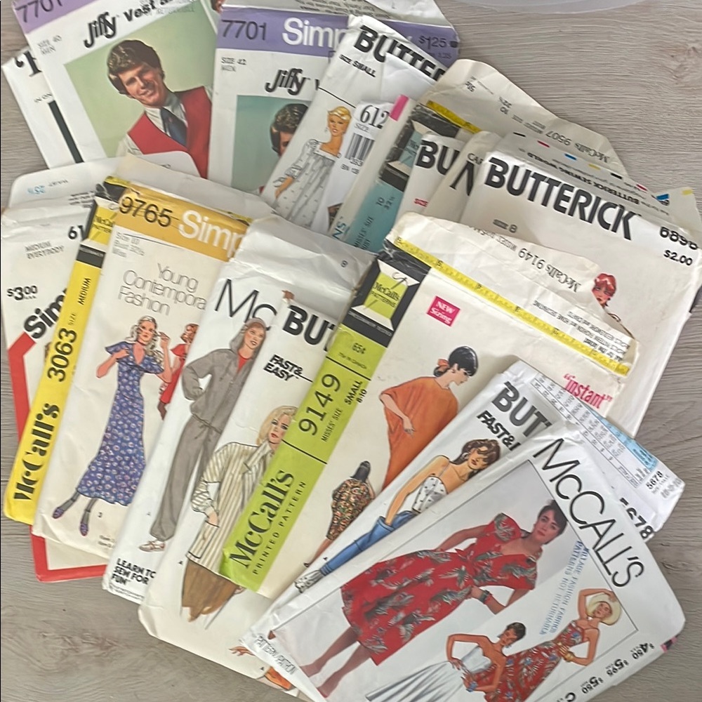 Assorted Vintage Sewing Patterns